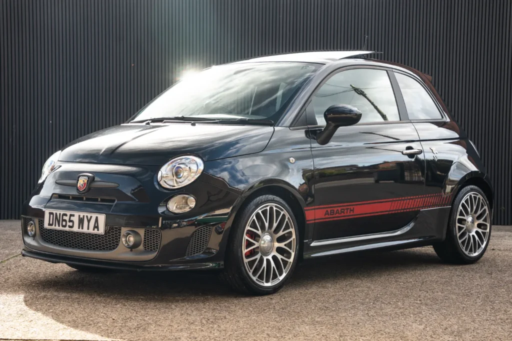 abarth-595-turismo-black-red-leather-panoramic-glass-roof-for-sale-uk-wya_049