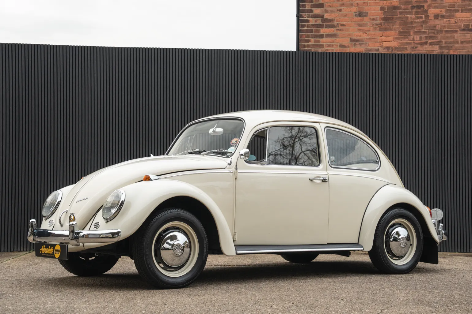 1967-volkswagen-beetle-1300-classic-lotus-white-l282-for-sale-uk-267e_081
