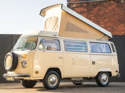 volkswagen-type-2-t2-bay-window-westfalia-champagne-edition-camper-van-fuel-injection-307s__076