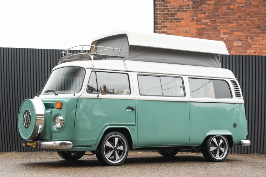 volkswagen-type-2-t2-bay-window-danbury-watercooled-camper-van-for-sale-uk-dyb_081