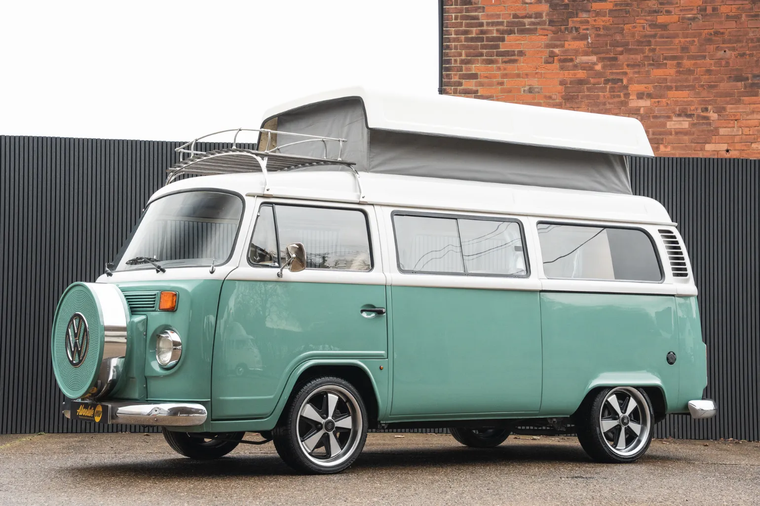 volkswagen-type-2-t2-bay-window-danbury-watercooled-camper-van-for-sale-uk-dyb_081