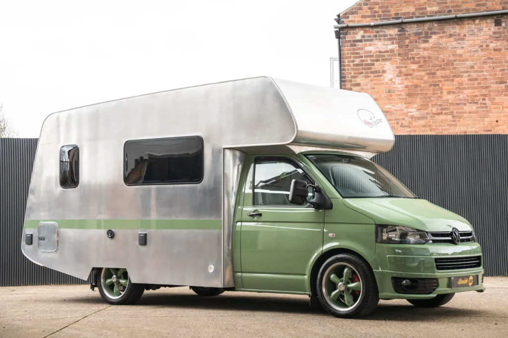 2012-volkswagen-t5-transporter-t30-140ps-lwb-retro-tourer-conversion:__1