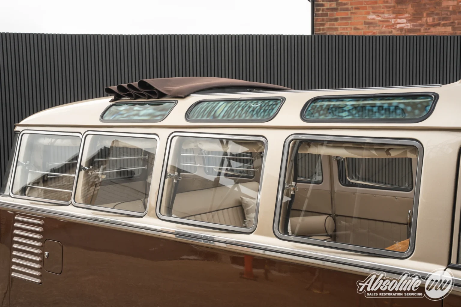 1959-volkswagen-type-2-t1-splitscreen-23-window-samba-rhd-for-sale-uk-796_104