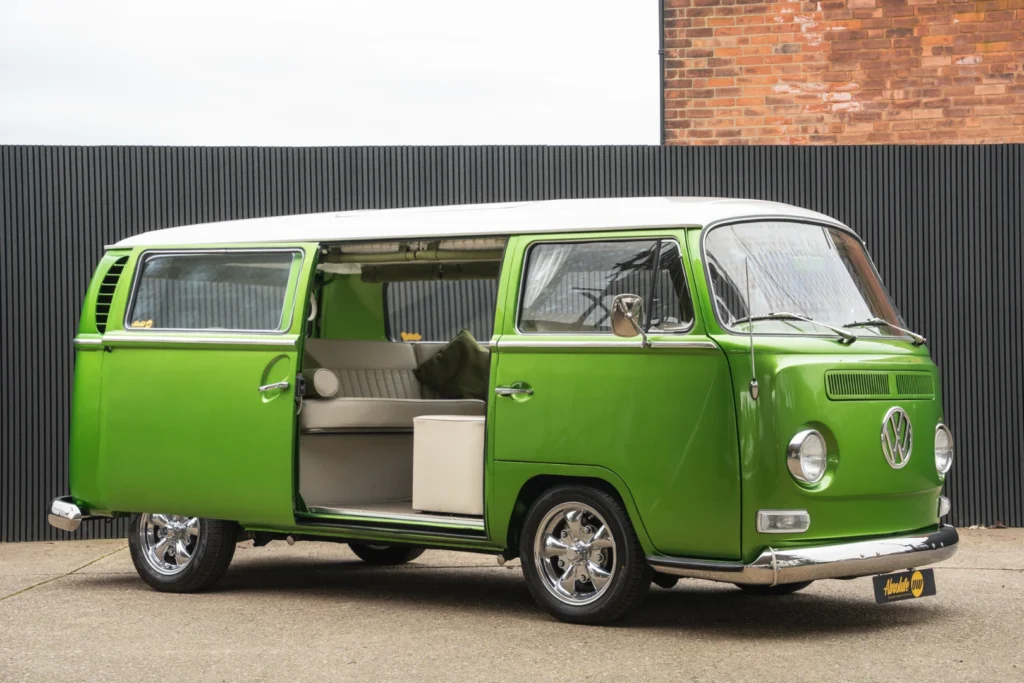 1969-volkswagen-type-2-t2-bay-window-camper-van-custom-show-car-for-sale-uk-410h___1