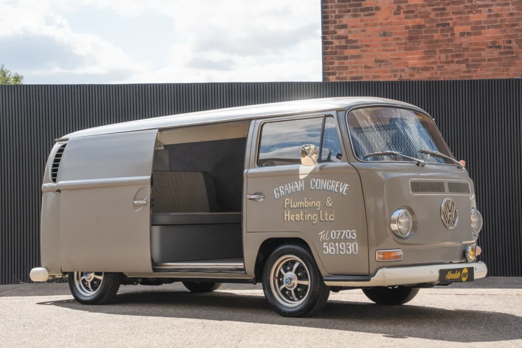 1970-volkswagon-type-2-t2-panel-van-bay-window-for-sale-uk-699h___1