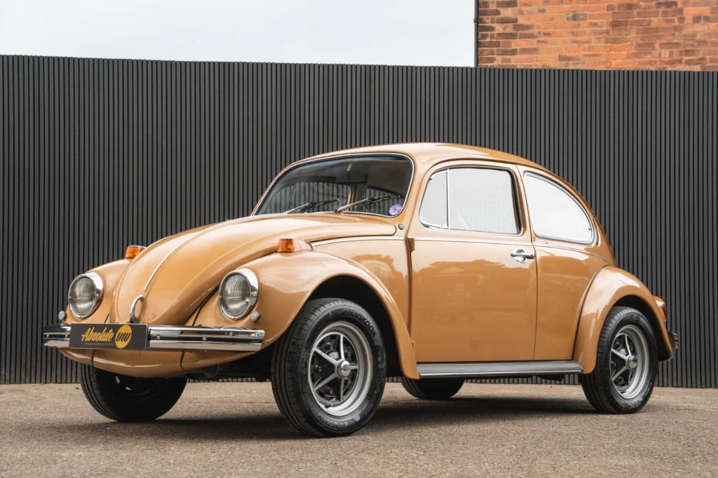 1974-volkswagen-beetle-1600cc-classic-right-hand-drive-for-sale-uk-848m_002