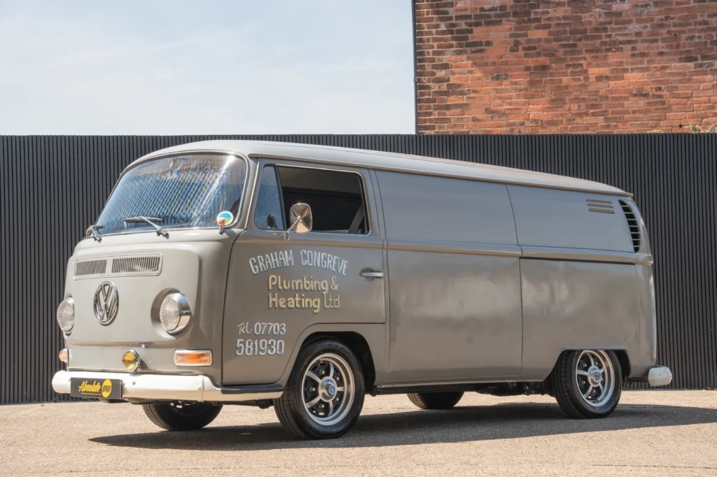 1970-volkswagon-type-2-t2-panel-van-bay-window-for-sale-uk-699h_004